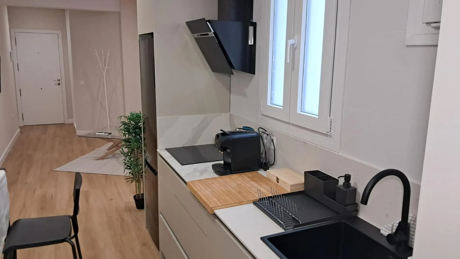 Central City Apartment, Avenida Andalucia Malaga 0*,