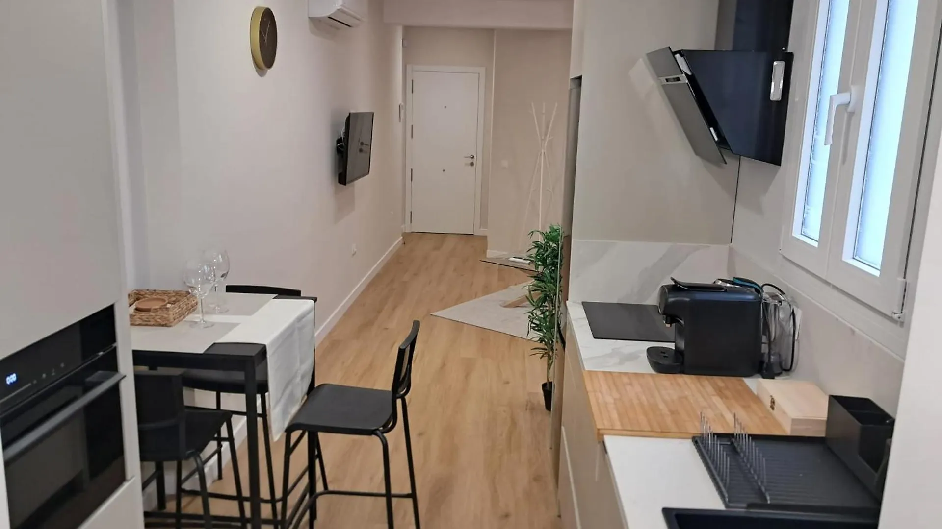 Central City Apartment, Avenida Andalucia Màlaga 0*,